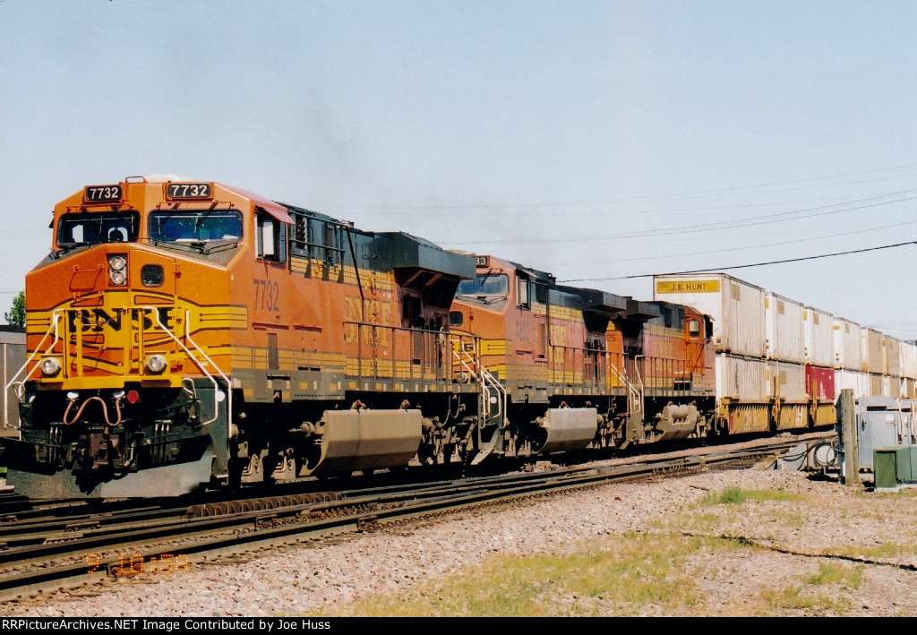 BNSF 7732 East